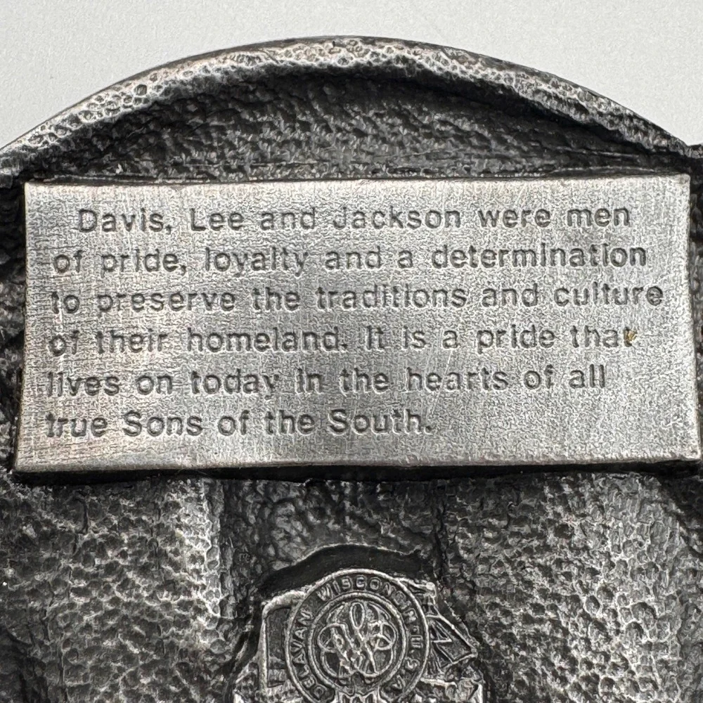 Vintage 1983 Bergamot CSA Belt Buckle Jefferson Davis Lee Jackson Civil War A-52